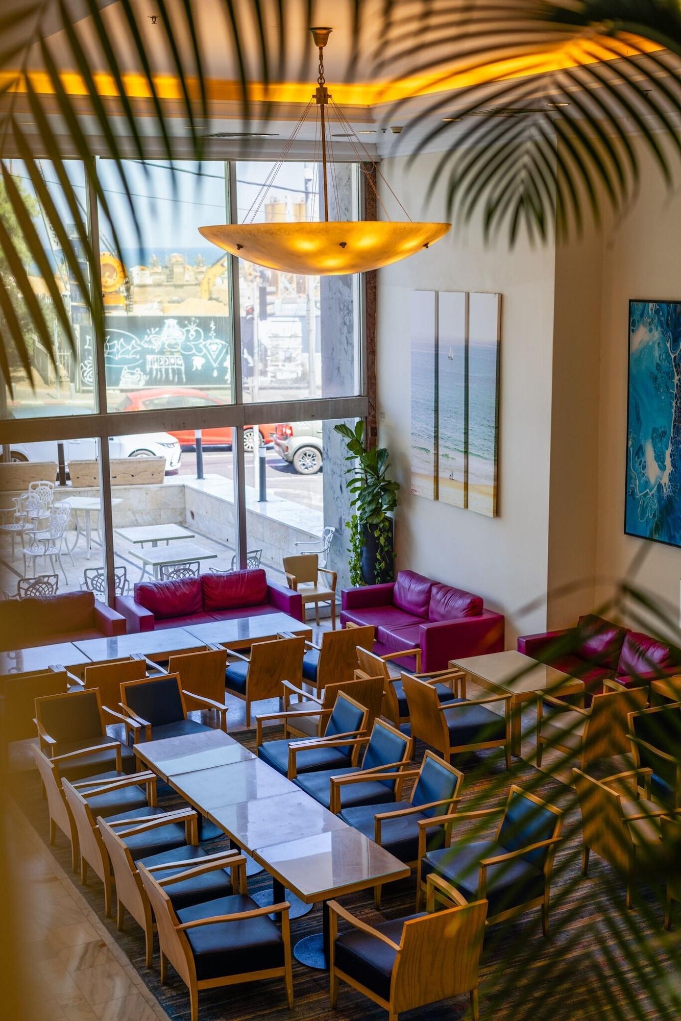 Vista Lobby Grand Beach Hotel