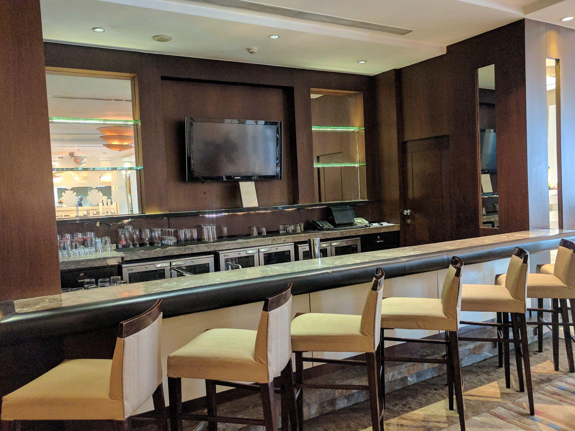Vista Lobby Lemon Tree Premier 2, Gurugram