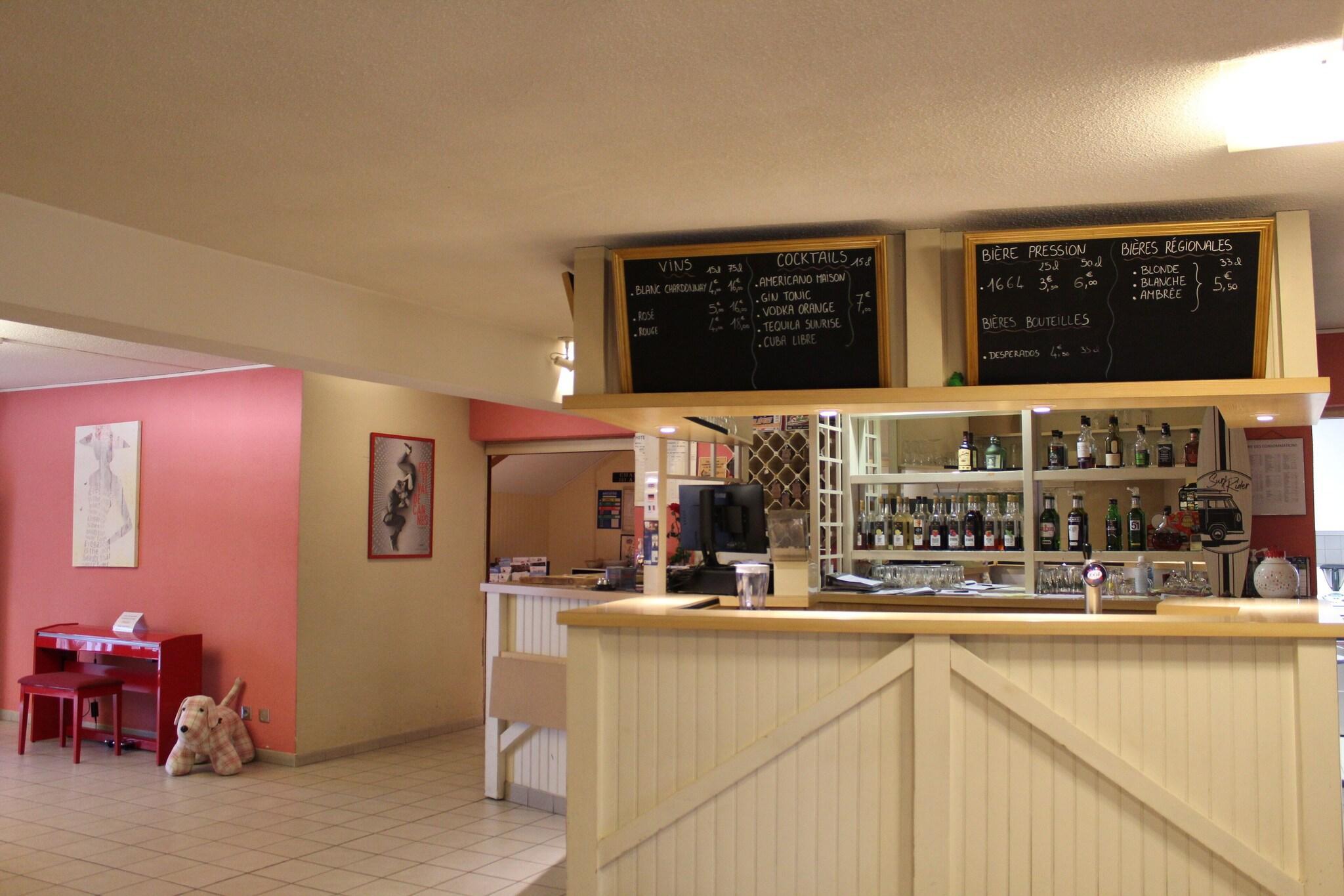 Bar/Salón Hotel Melodie