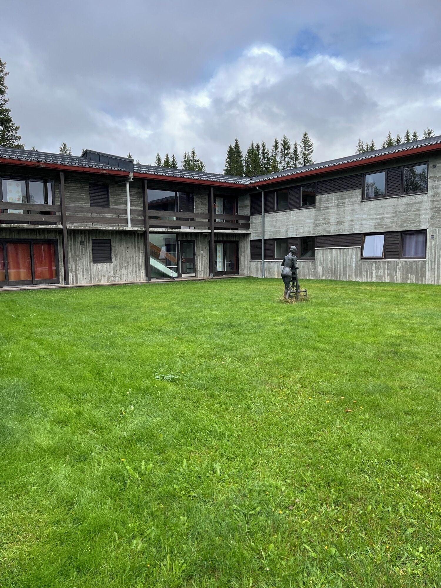 Vista Exterior Raulandsakademiet og Vandrerhjem