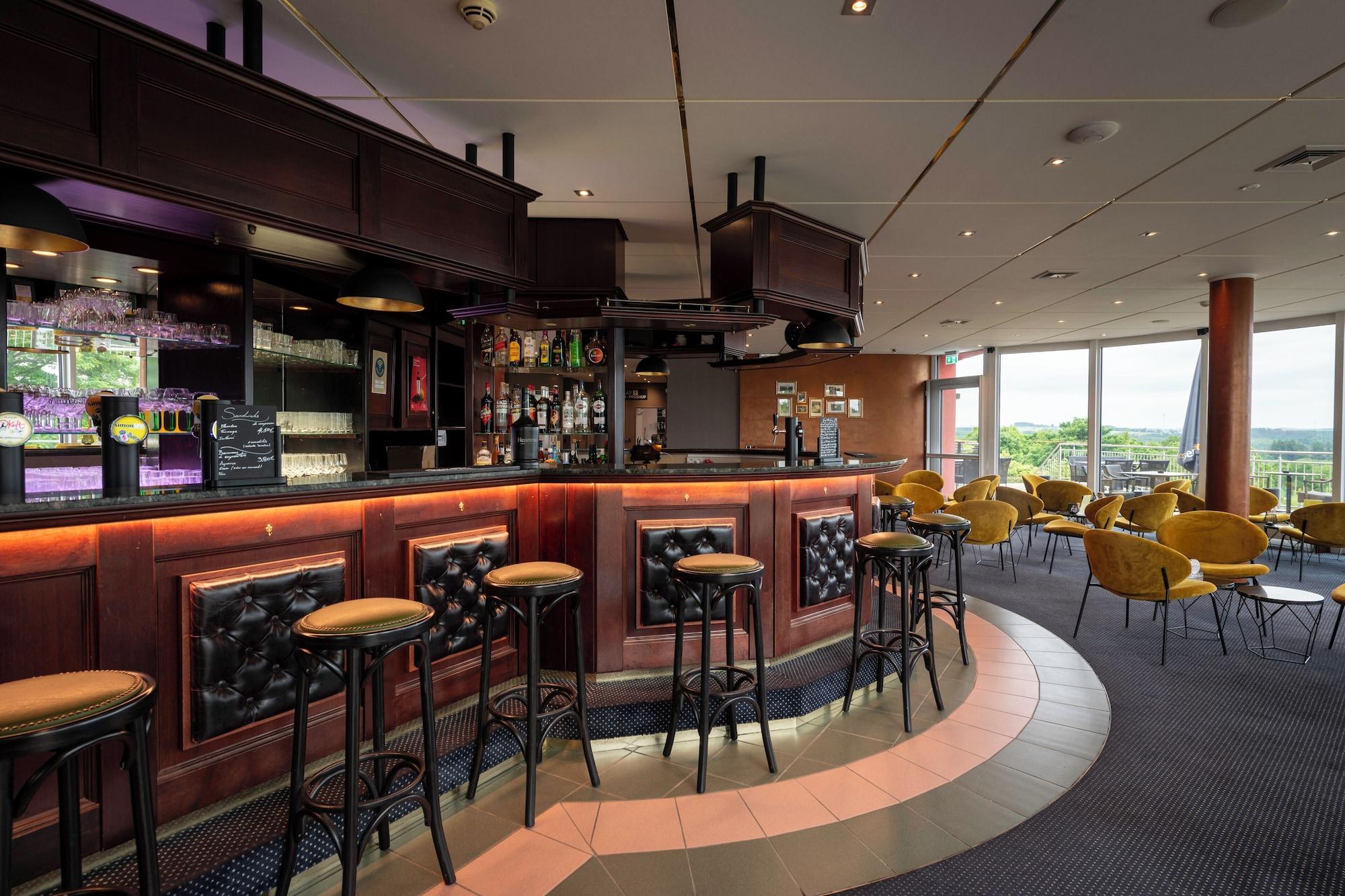 Bar/Salón Hotel en restaurant du Golf