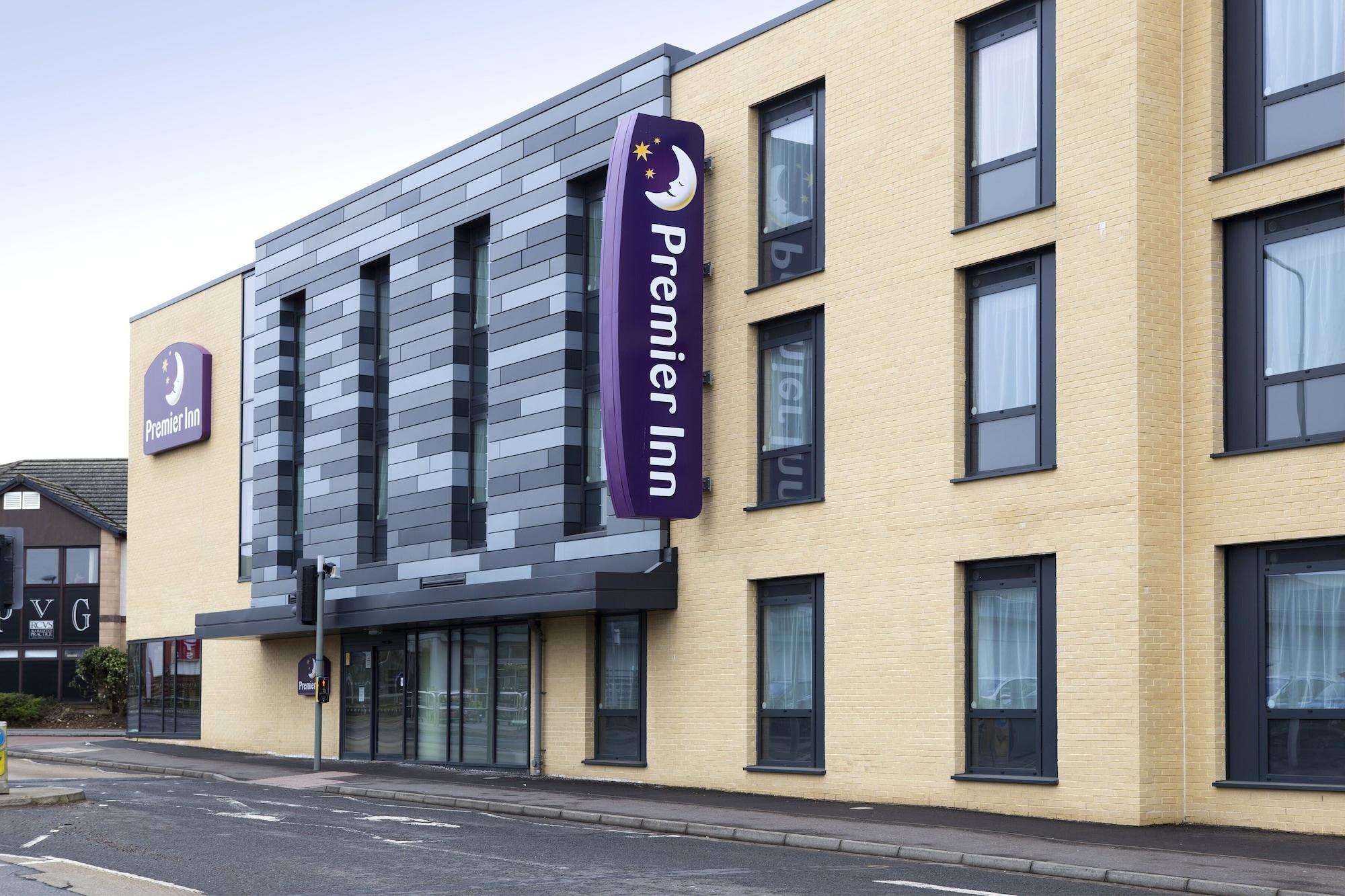 Vista Exterior Premier Inn St Andrews