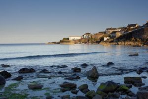 Alquiler Vacacional - Superb sea views.Private off-road parking.Fenced garden. Light,spacious & airy.