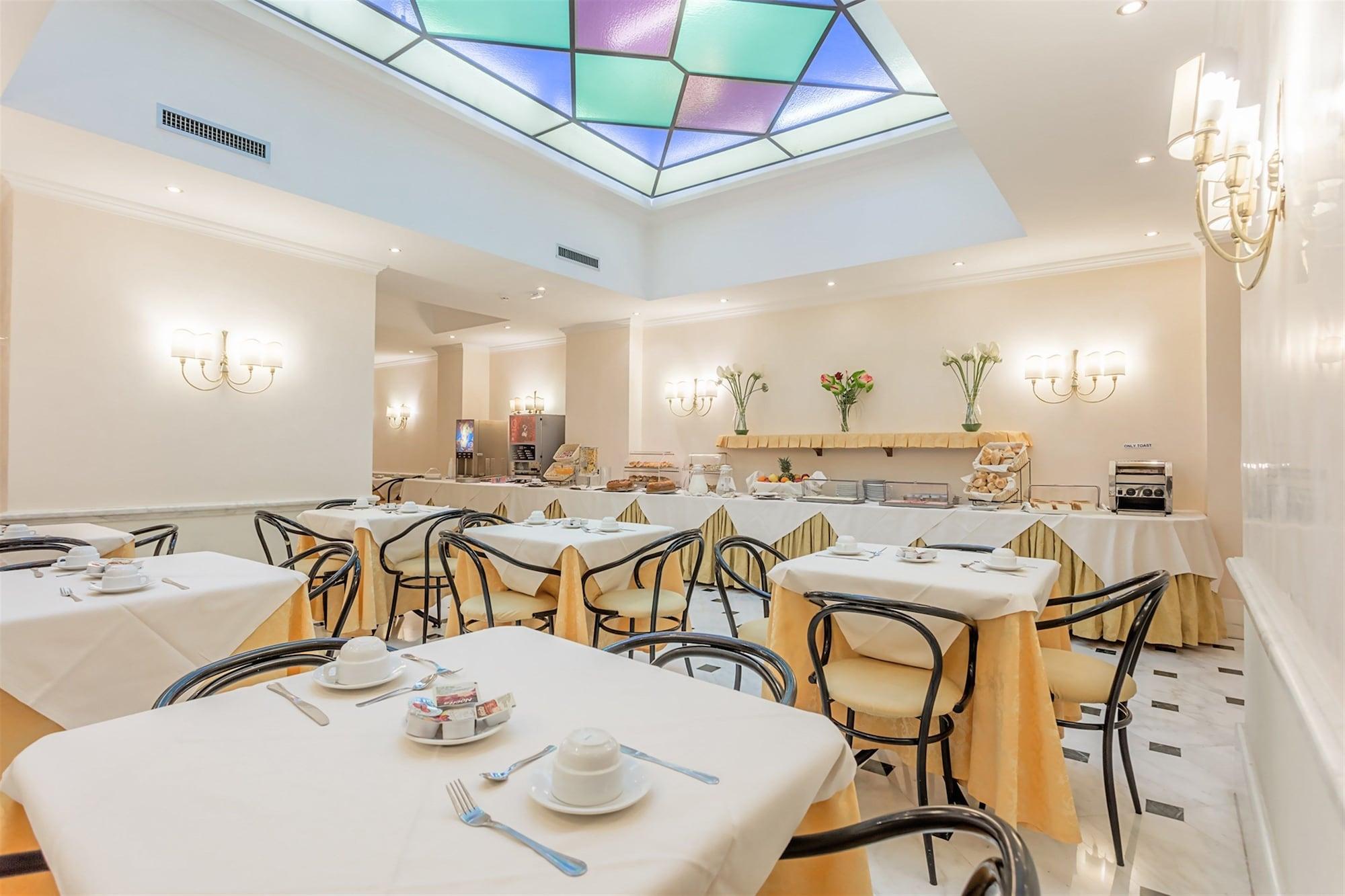 Salón de Baile Raeli Hotel Luce