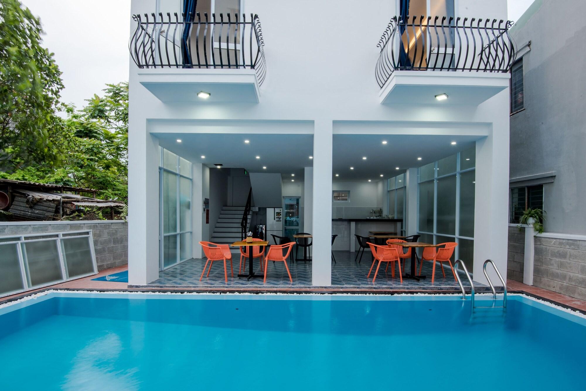 Varios Silver Moon Villa Hoi An