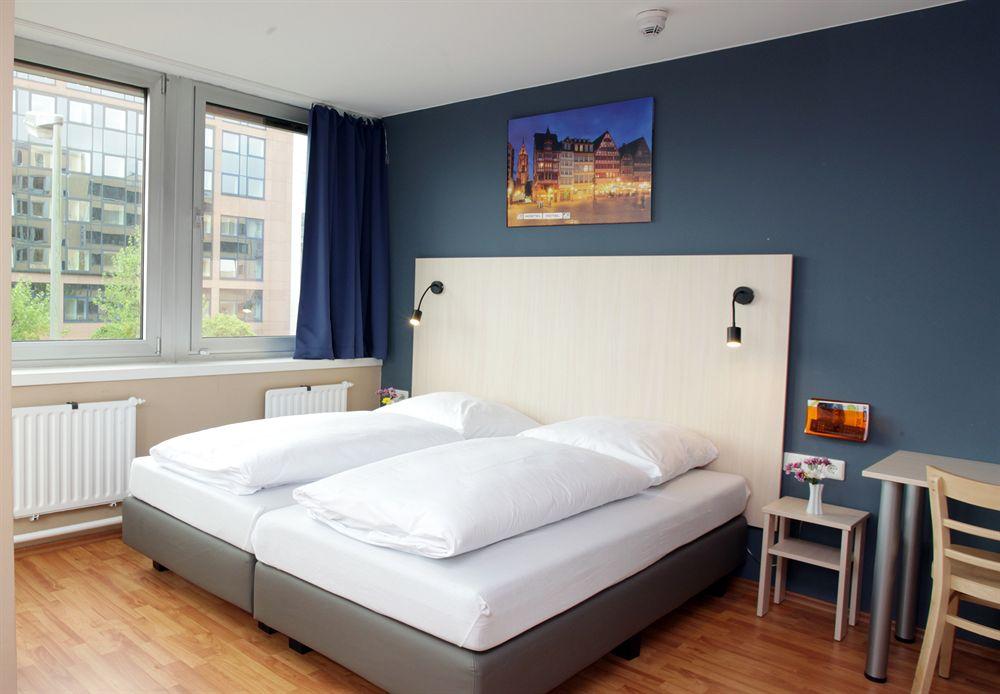 Hotel A&O Frankfurt Galluswarte - Hostel