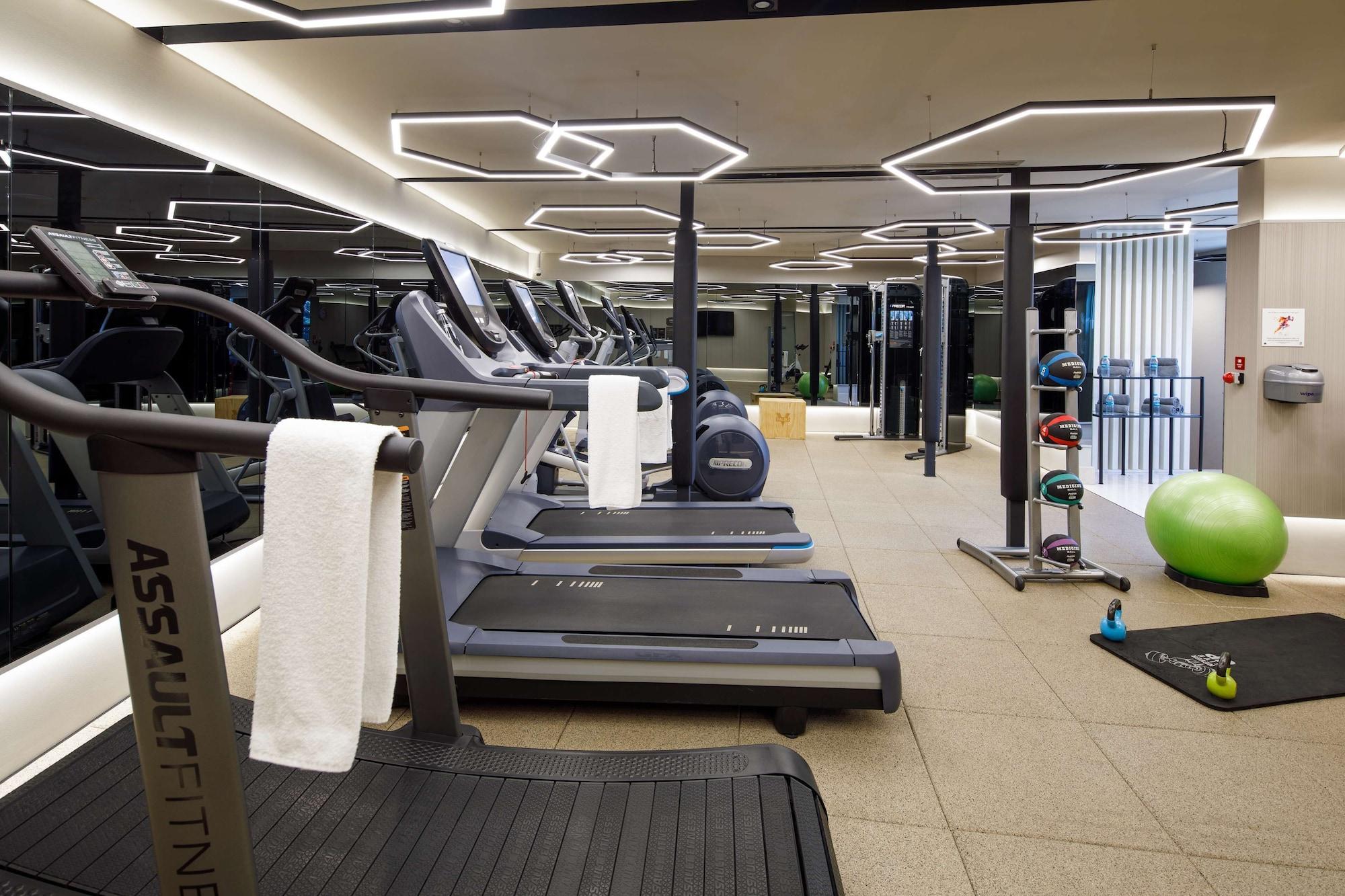 Gimnasio Hagia Sofia Mansions Istanbul, Curio Collection by Hilton