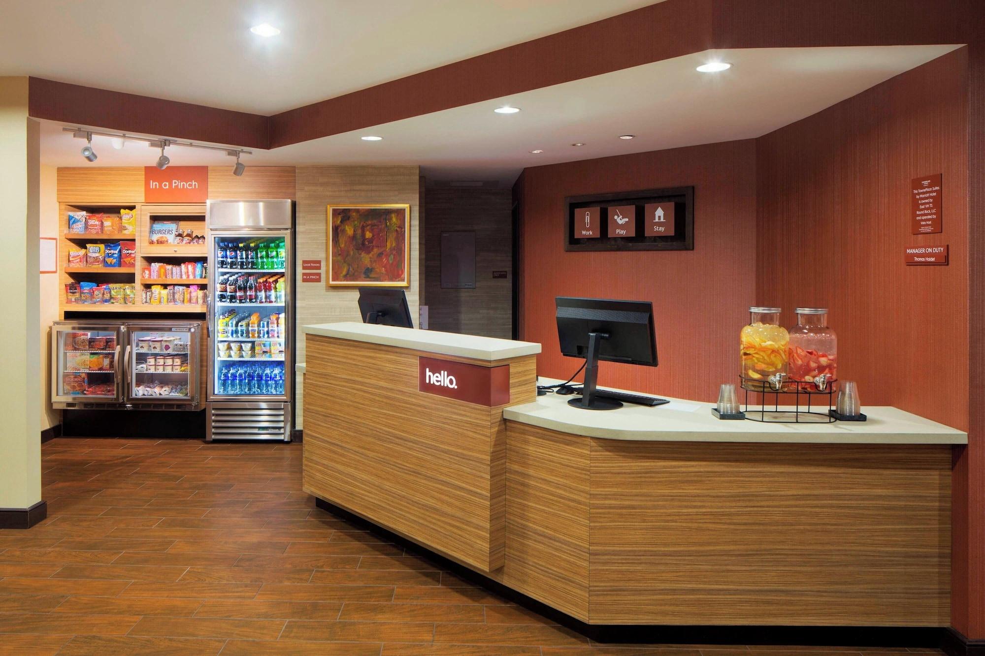 Vista Lobby TownePlace Suites by Marriott Austin Round Rock