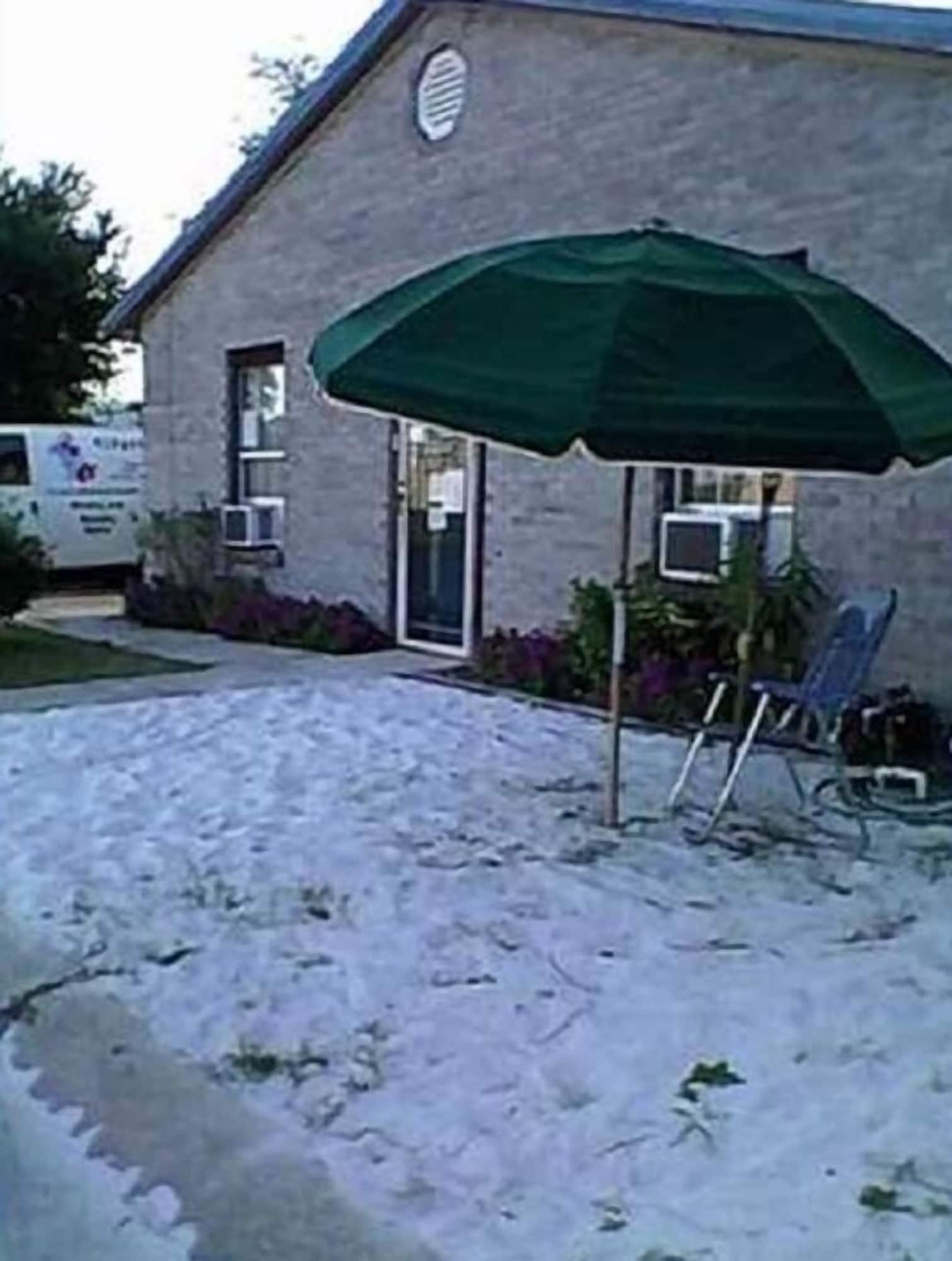 Varios Gipson Inn Motel