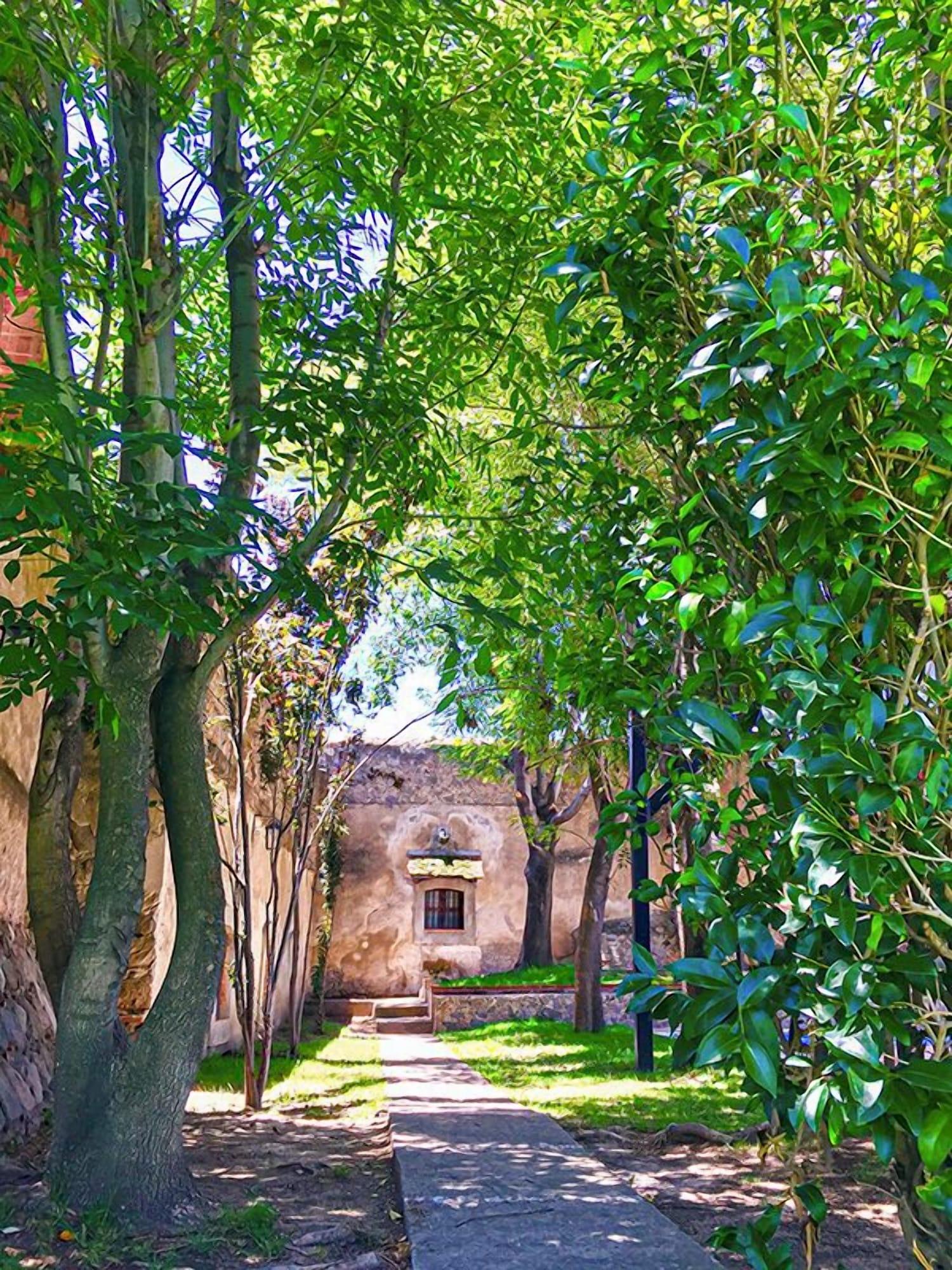 Vista Exterior Hacienda Soltepec Suites Campo de Golf