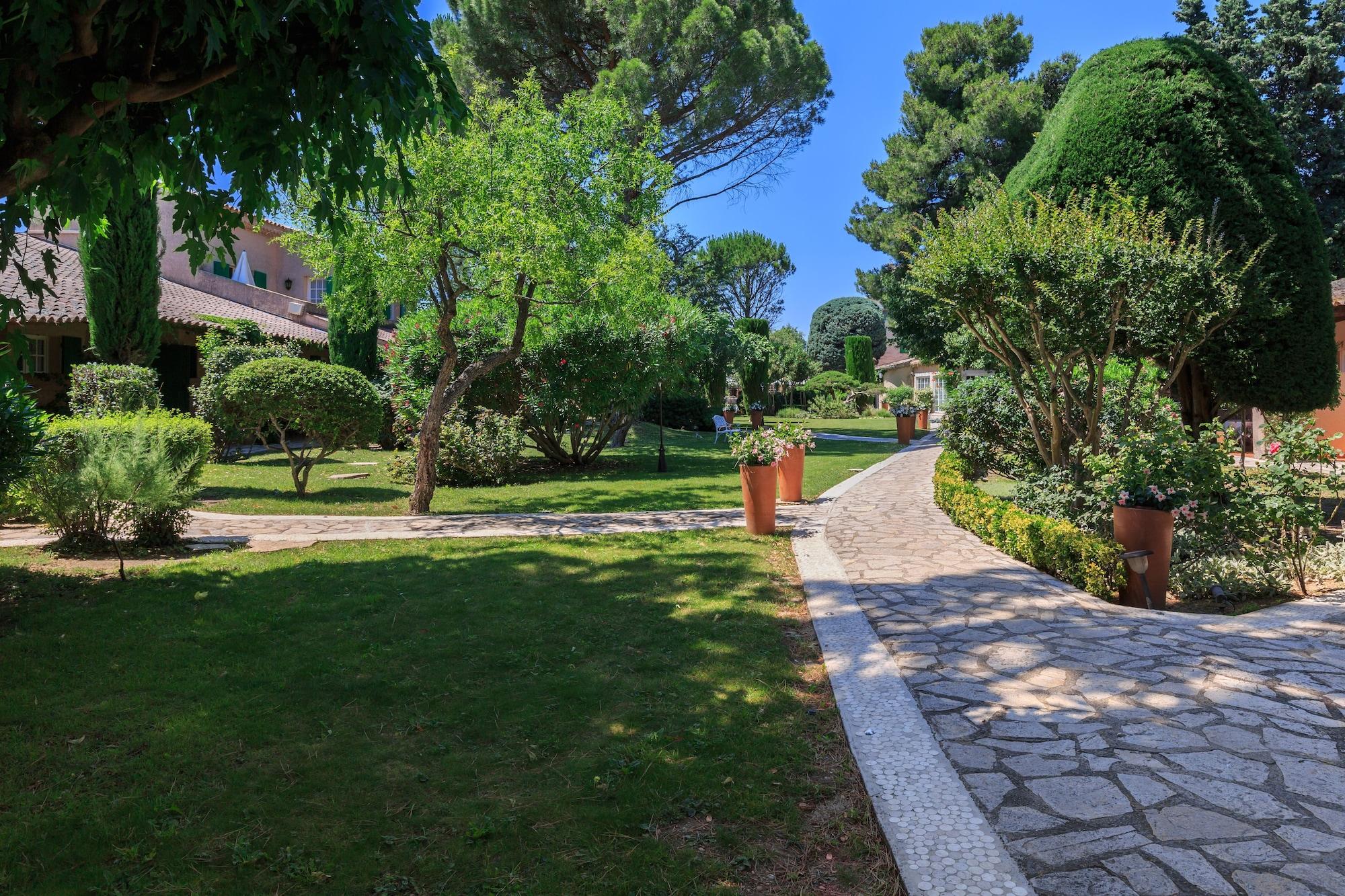 Vista Exterior Auberge de Cassagne & Spa