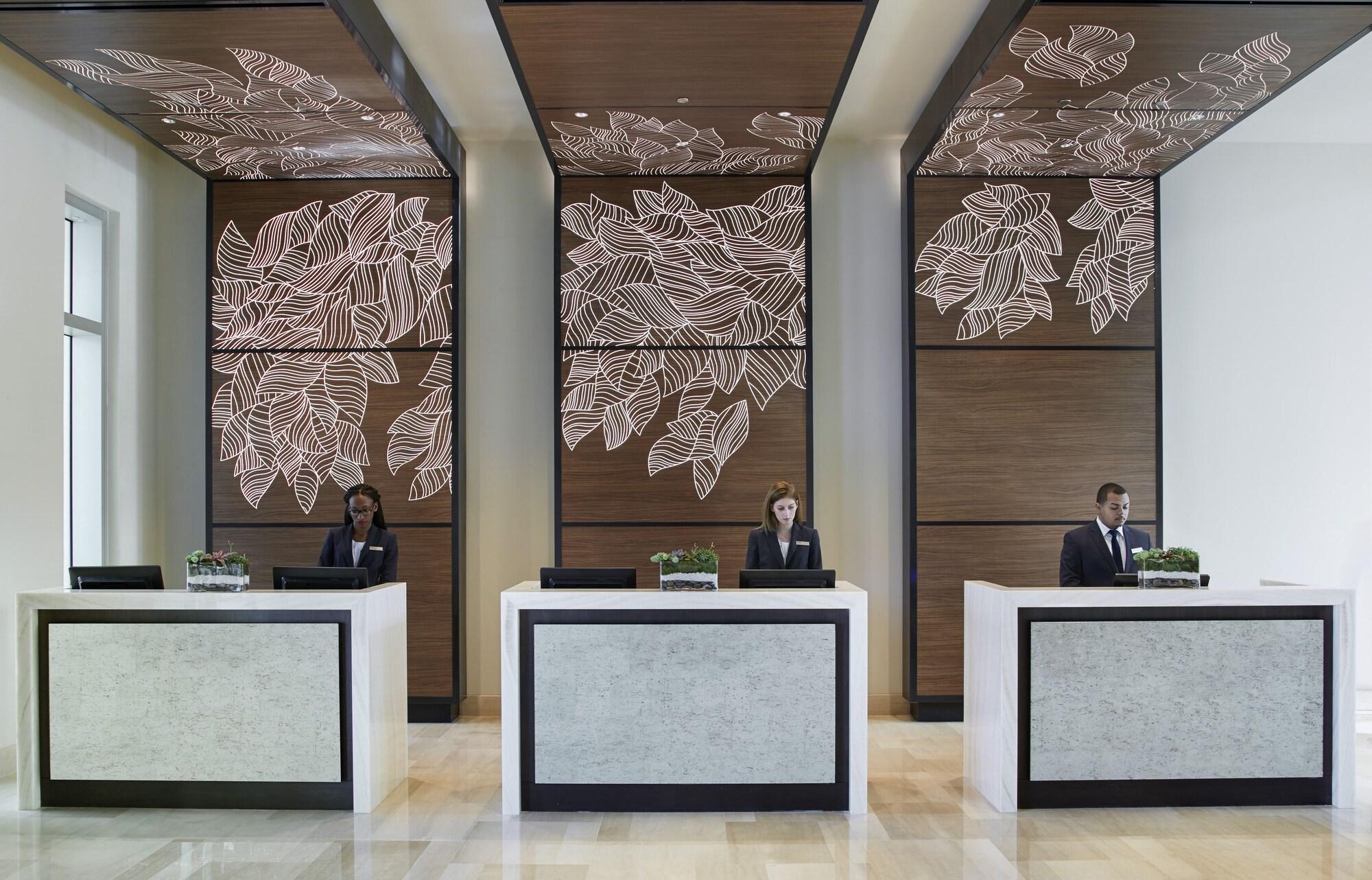 Vista Lobby Hilton West Palm Beach