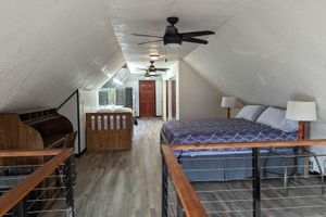 Alquiler Vacacional - A Frame Cottage on 3 Acres at Beautiful Lake Texoma