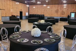 Alquiler Vacacional - 43 acre retreat designed for connections, restoration & celebrations