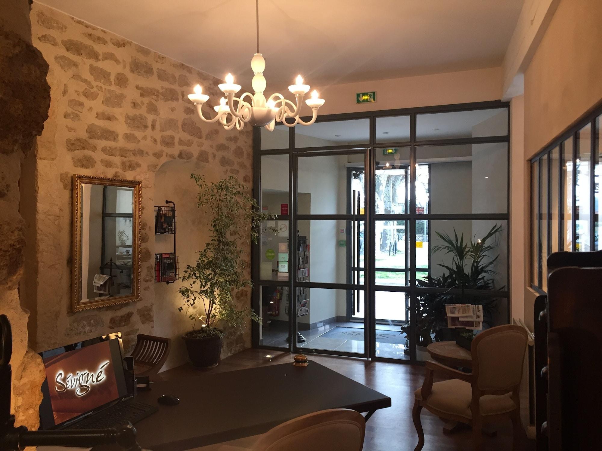 Vista Lobby Hôtel L'instant Sévigné