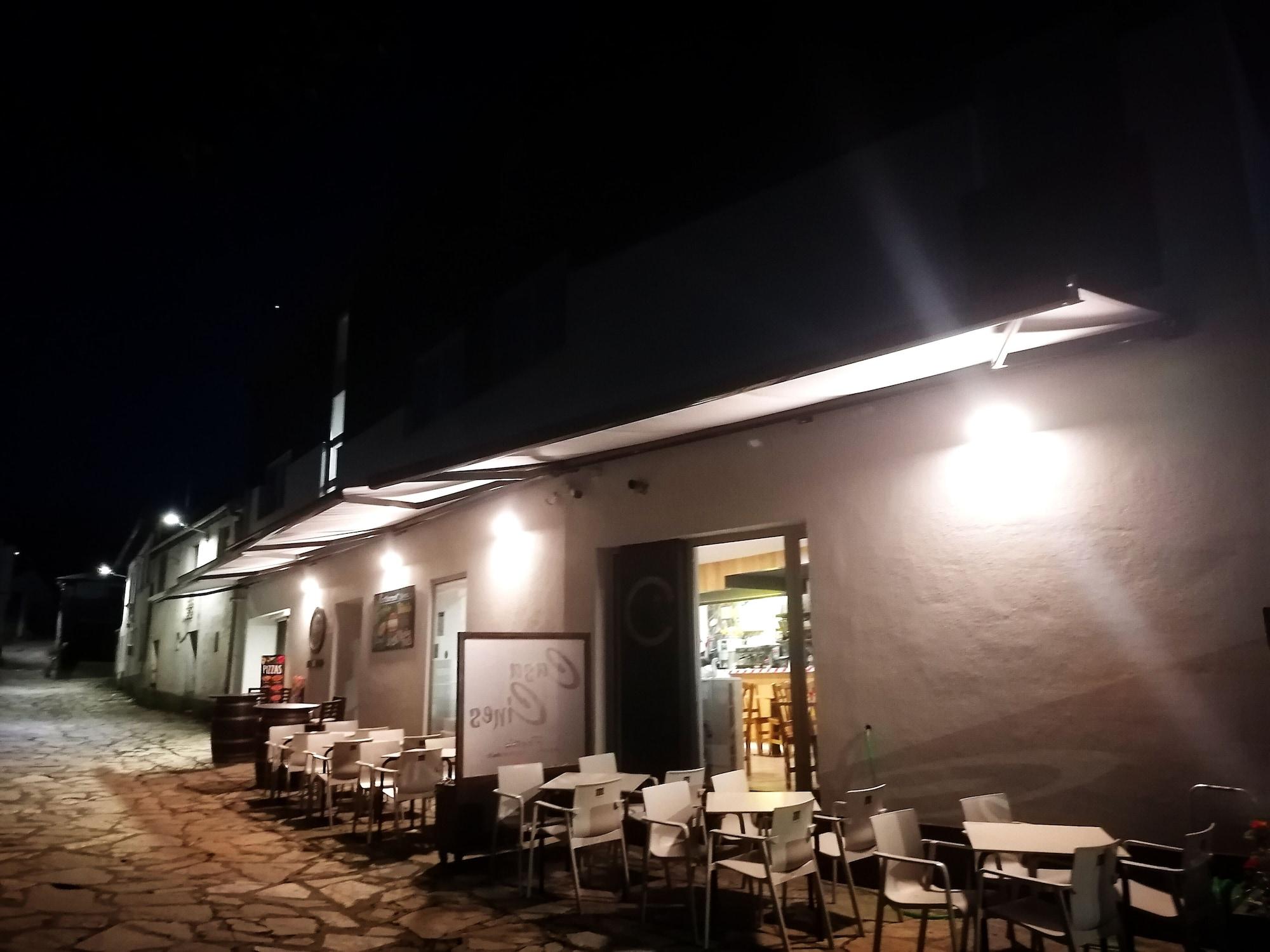 Varios Pensión Casa Cines Restaurante