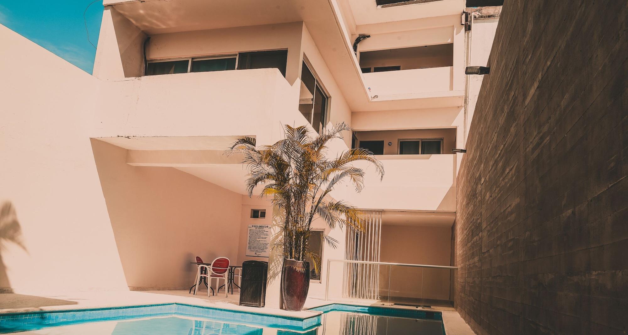 Varios Hotel Villamar
