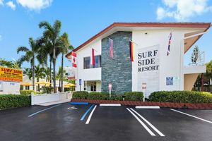Alojamiento - Surf Side Resort