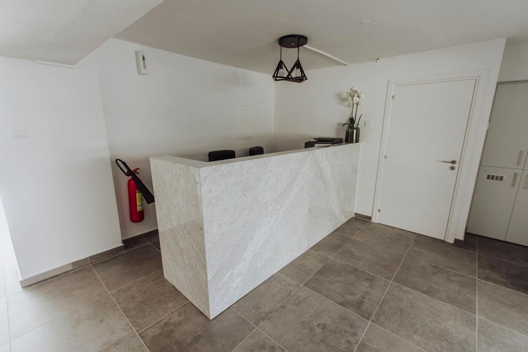 Vista Lobby River View Boutique