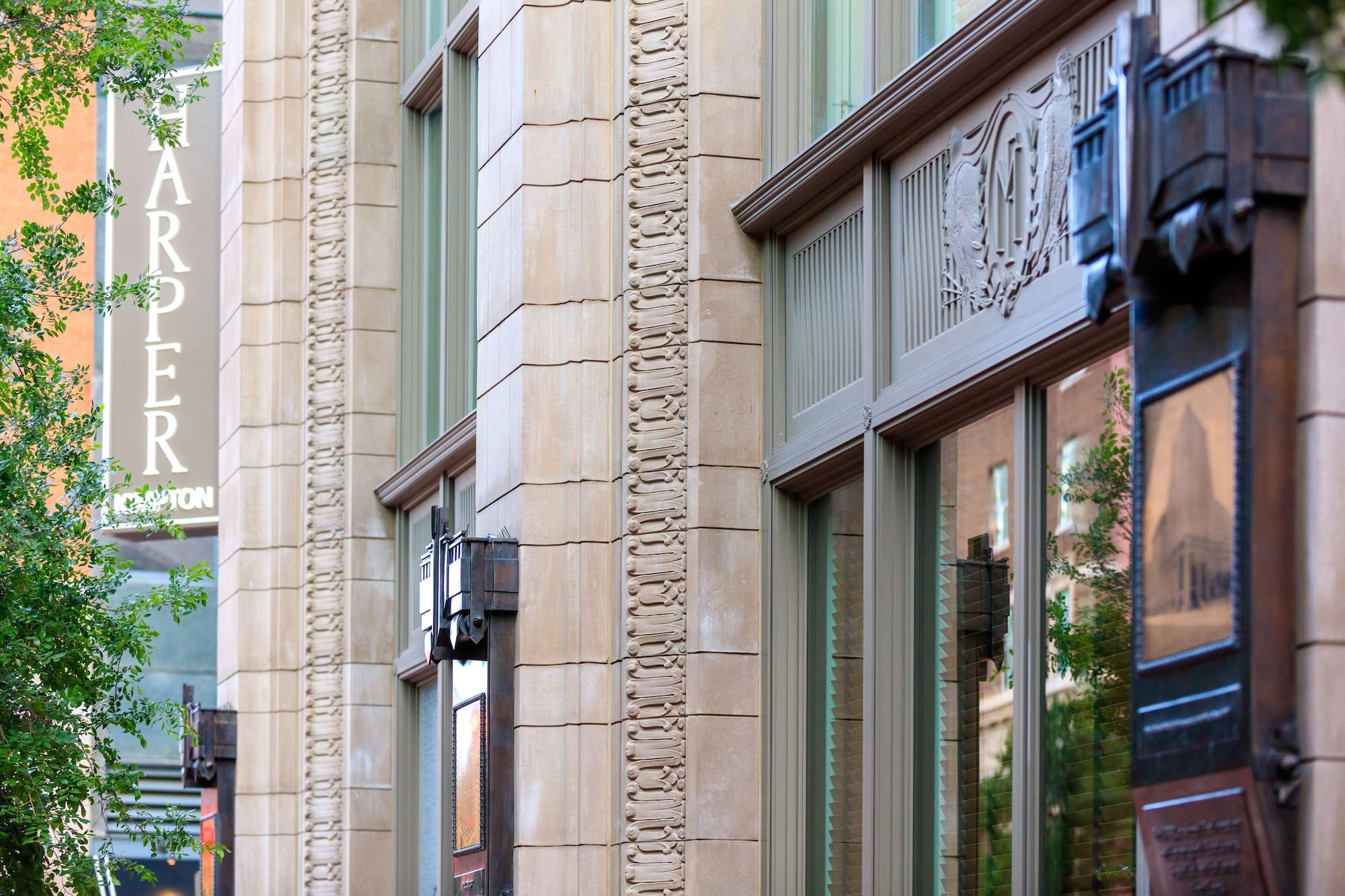 Vista Exterior Kimpton Harper Hotel by IHG