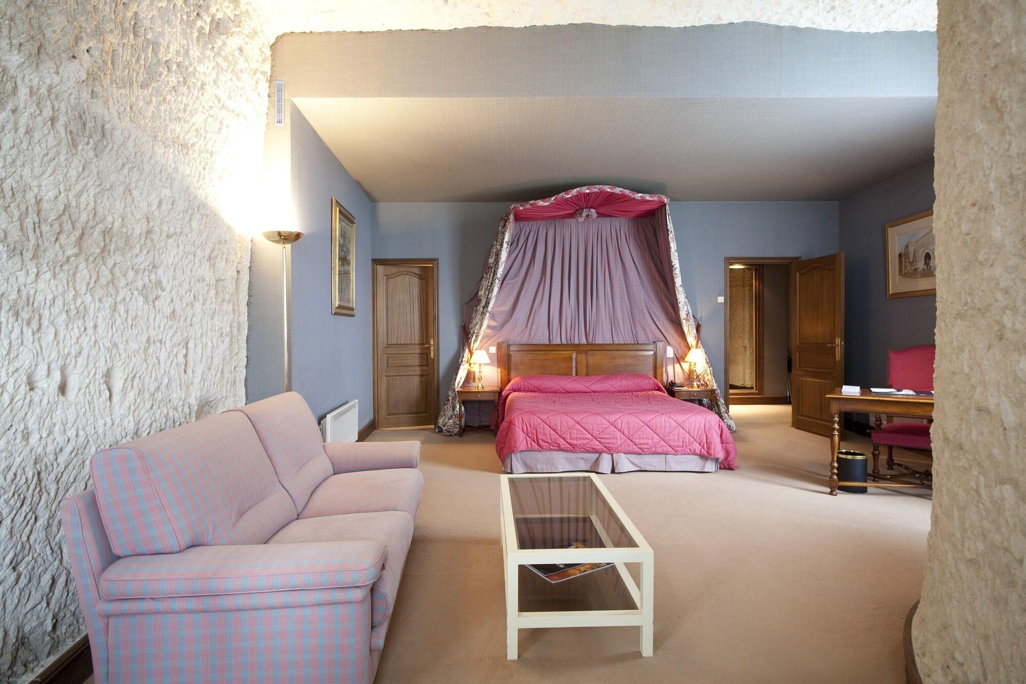 Varios Les Hautes Roches