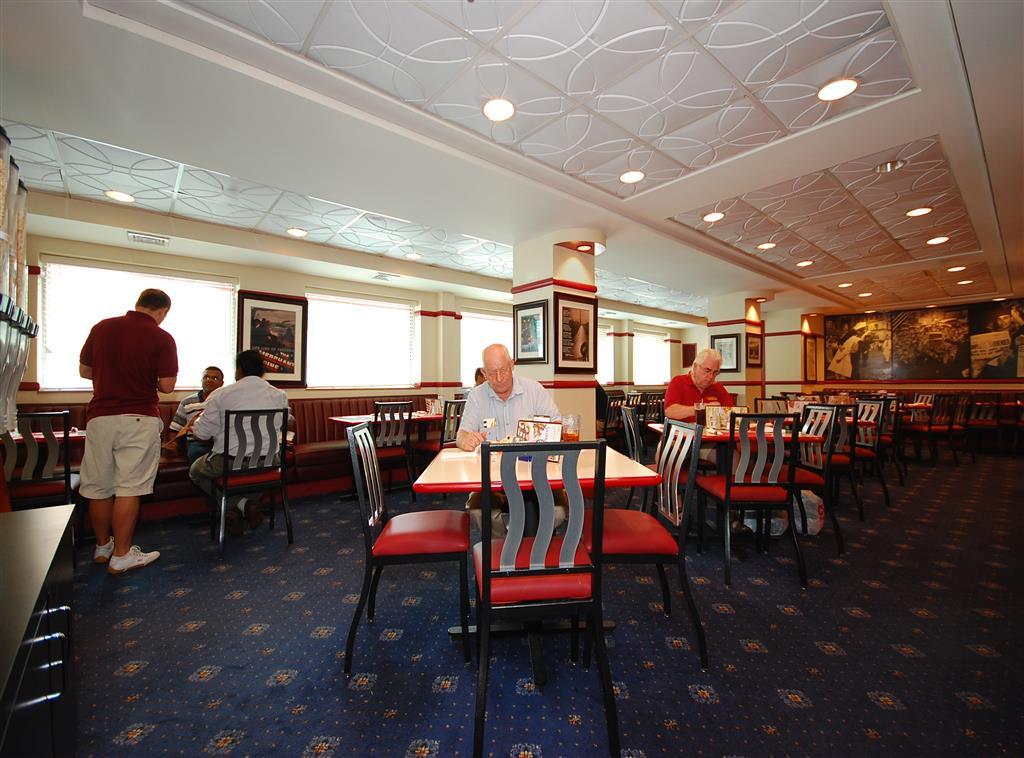 Restaurant Red Lion Hotel Rosslyn Iwo Jima