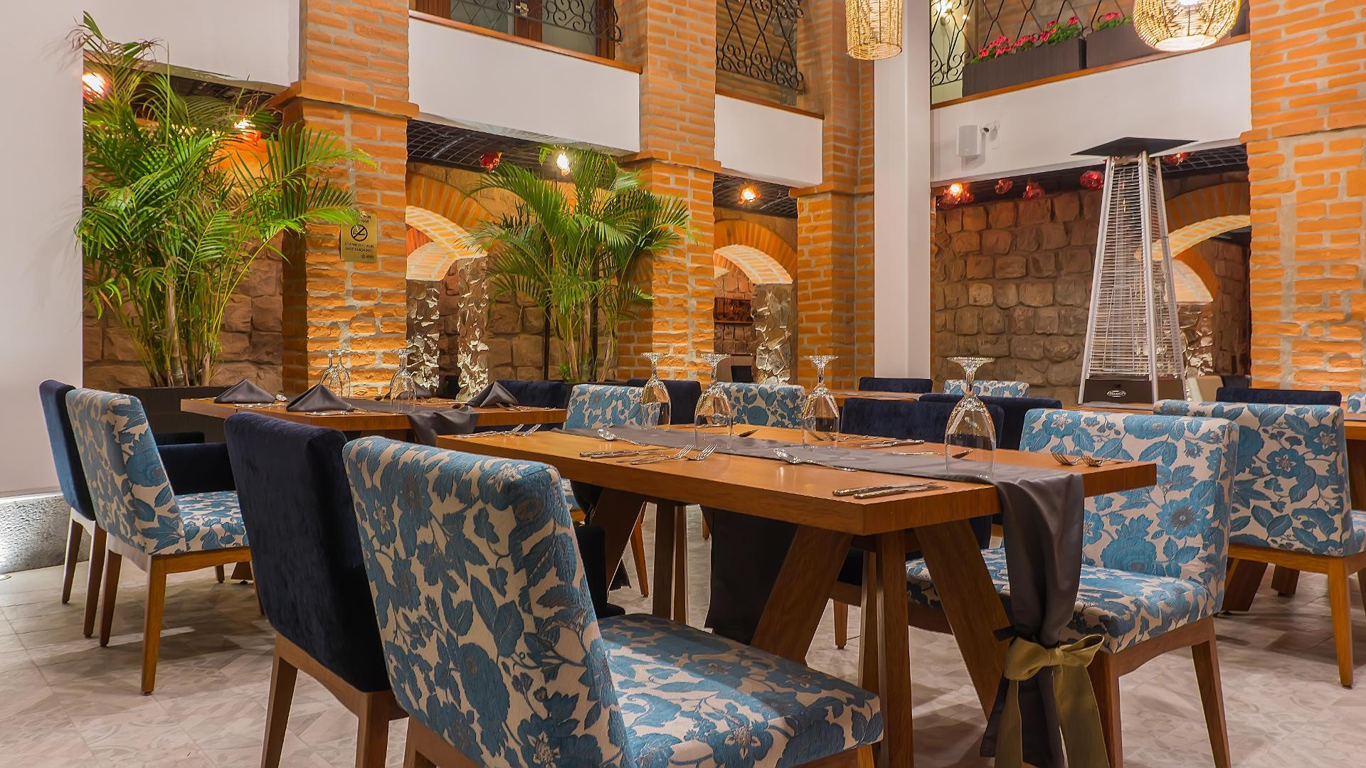Restaurant Hotel Otavalo By Arthotels Ecuador