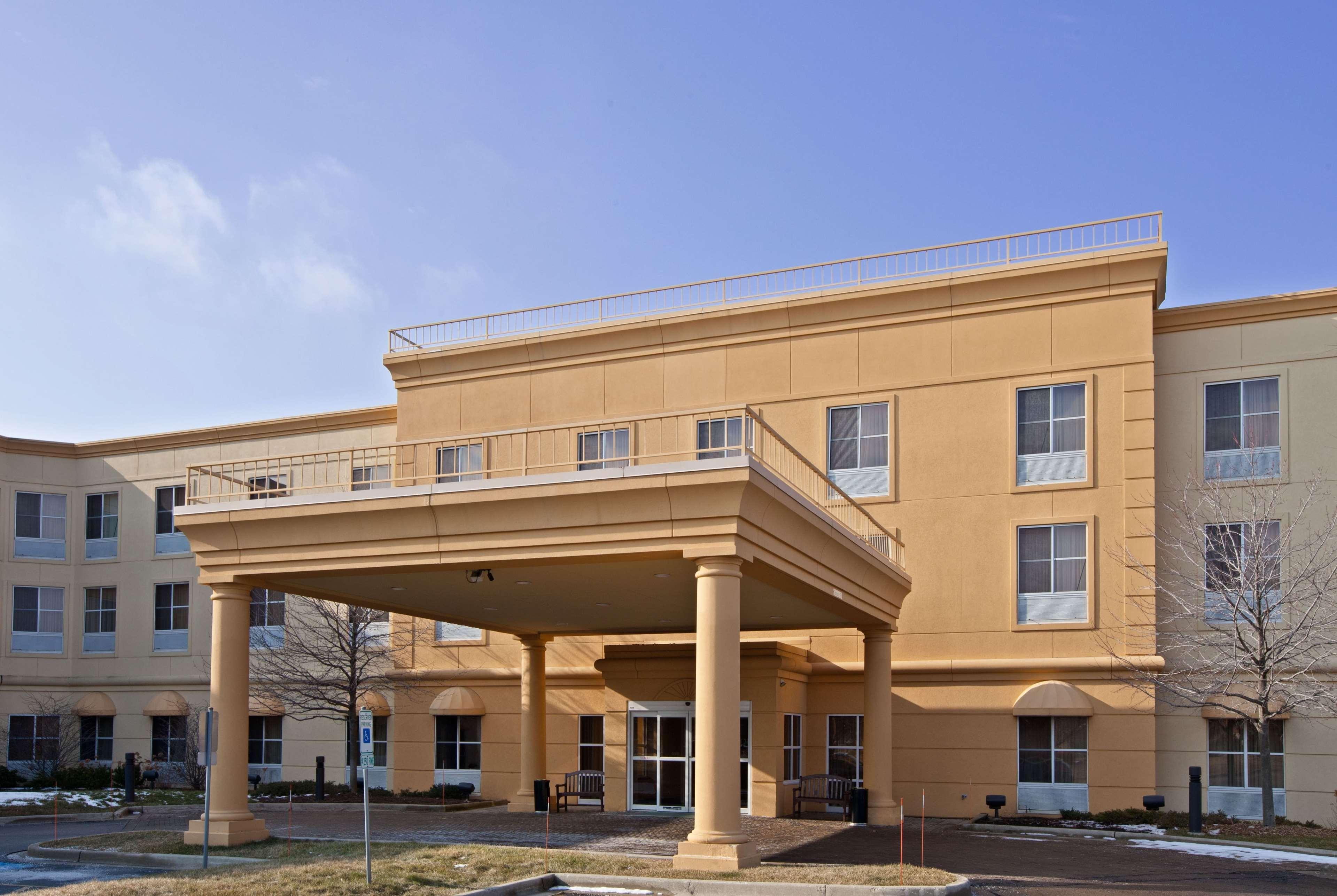 Vista Exterior La Quinta Inn & Suites by Wyndham Bannockburn-Deerfield