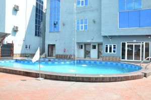 Alojamiento - BON Hotel Hyatti Warri