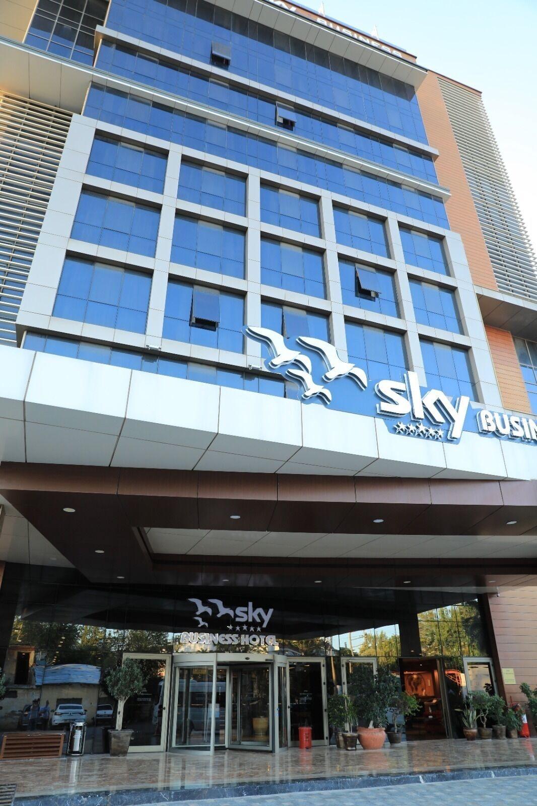 Vista Exterior Sky Business Hotel