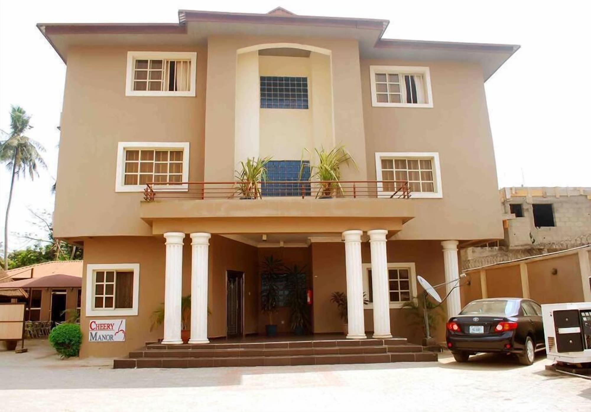 Vista Exterior The Cheery Manor