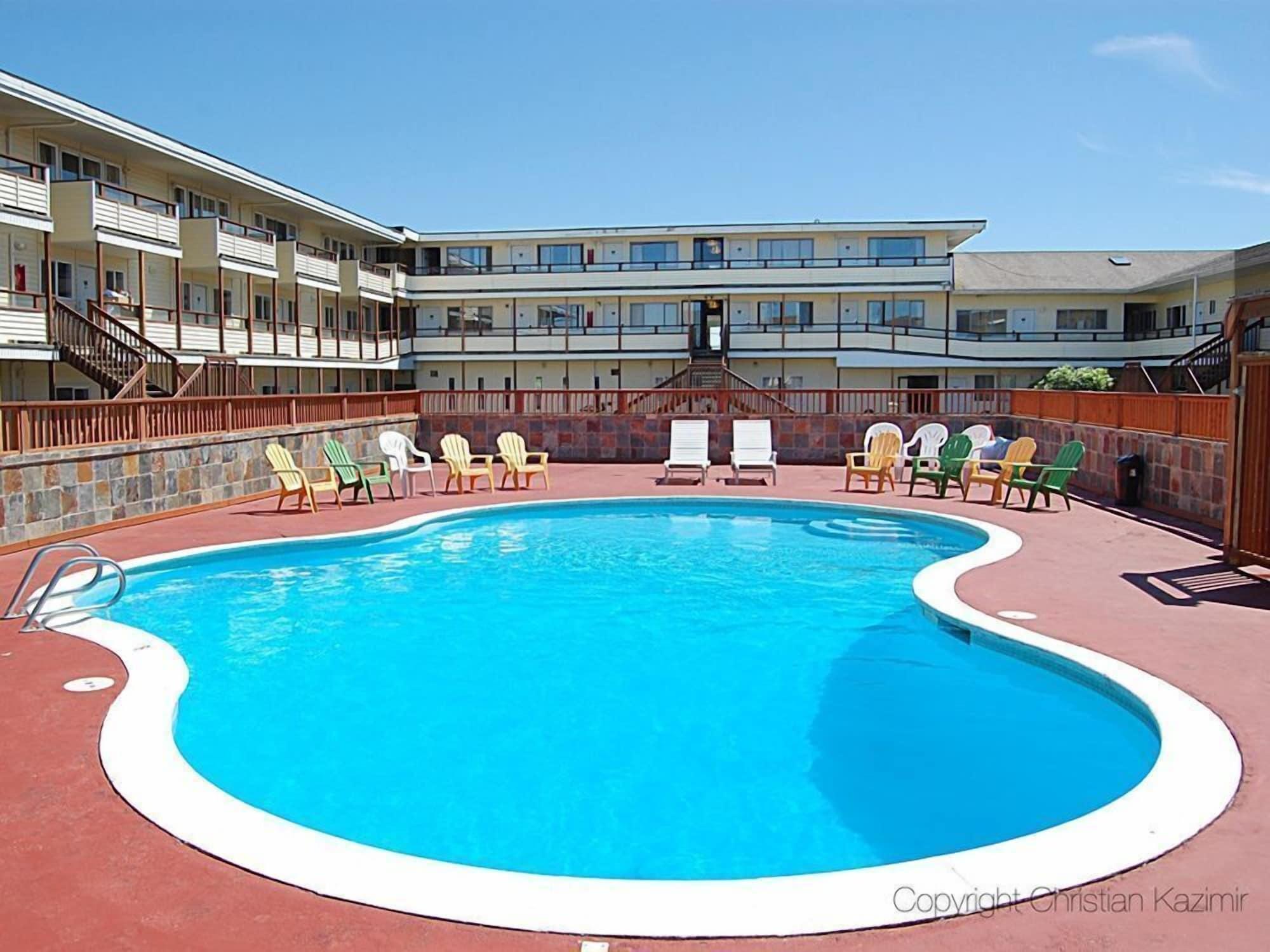 Varios Ocean Shores Inn & Suites