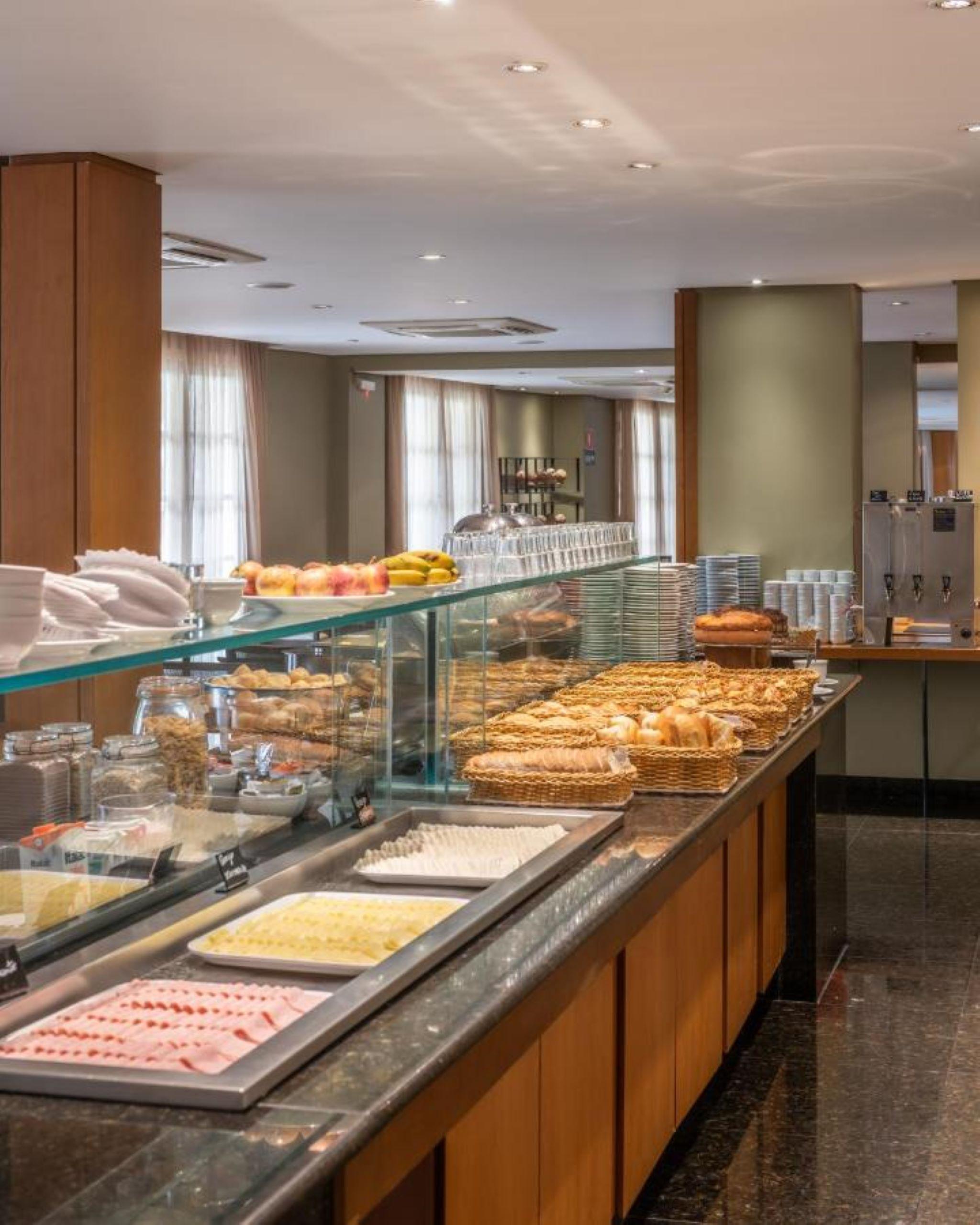 Restaurant DELPLAZA Marabá São Paulo