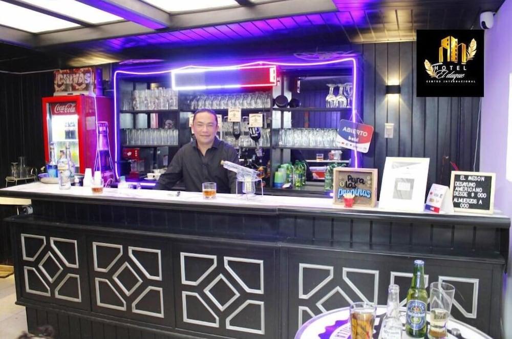 Bar/Salón hotel el duque internacional