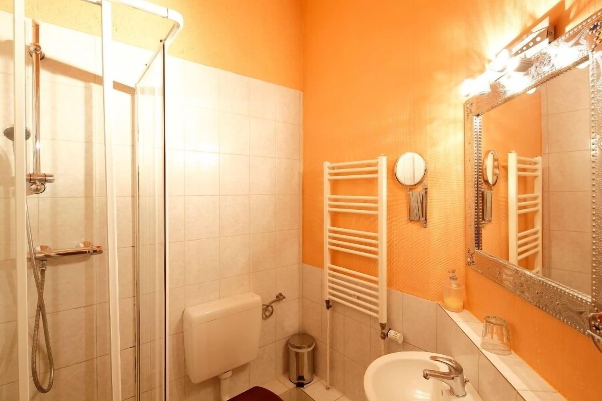 Equipamiento de Habitación Hotel Avalon