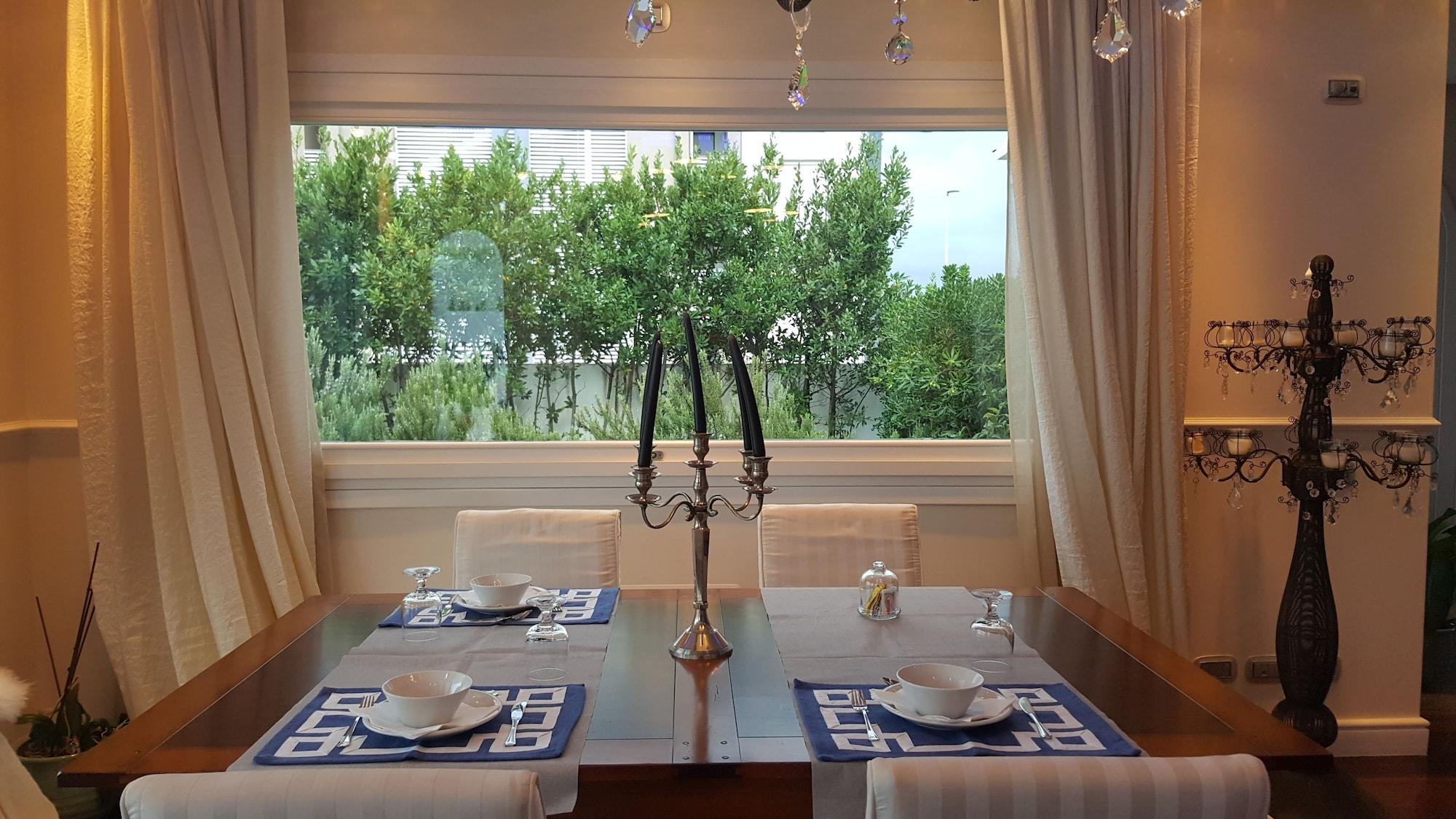 Vista Lobby White House Luxury Hospitality