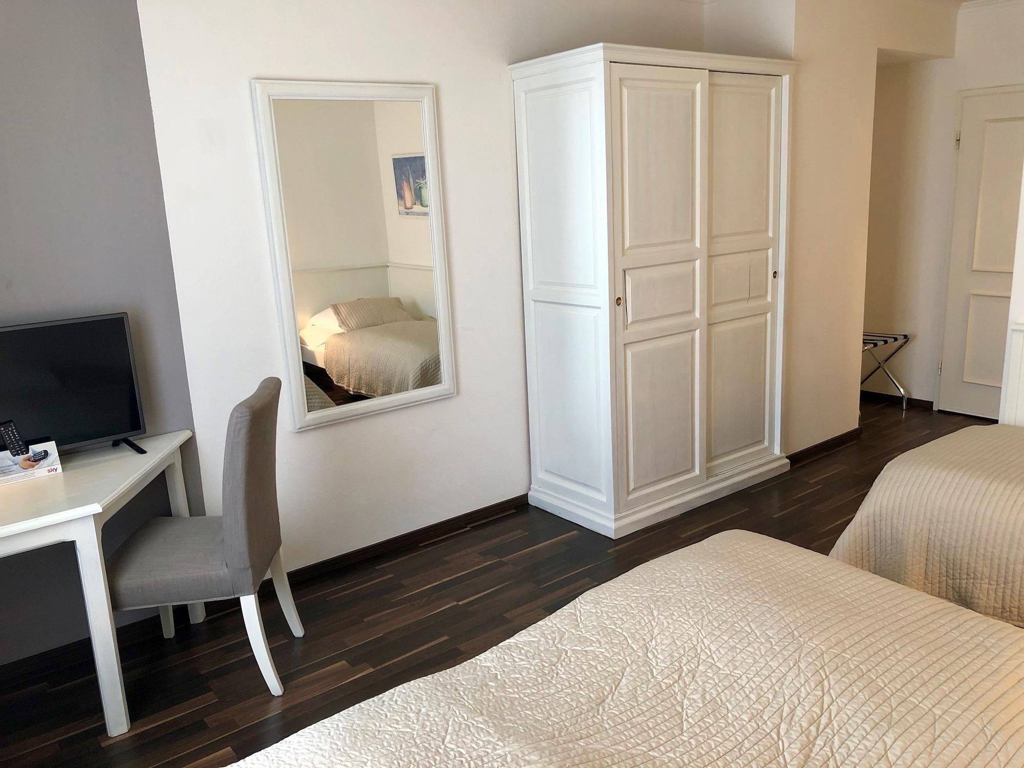 Set de Habitación Hotel Toskana
