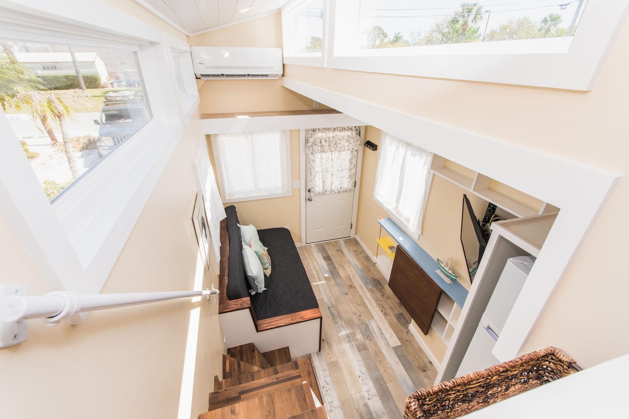 Varios Tiny House Siesta