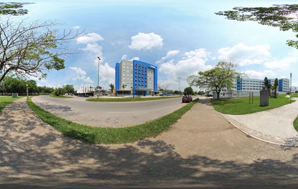 One Villahermosa 2000