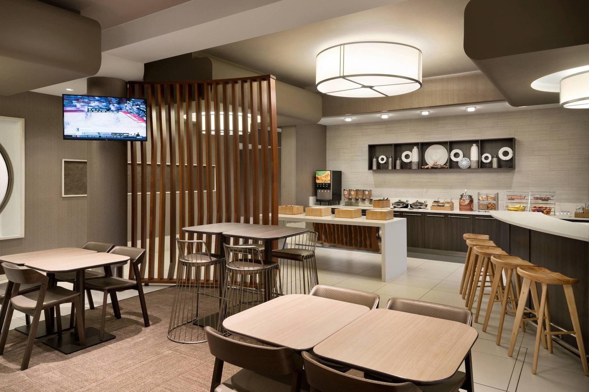 Restaurant SpringHill Suites by Marriott Ewing Princeton South