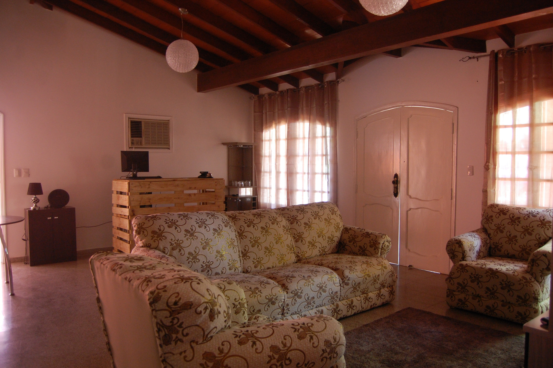 Equipamiento de Habitación Hostal Montiel