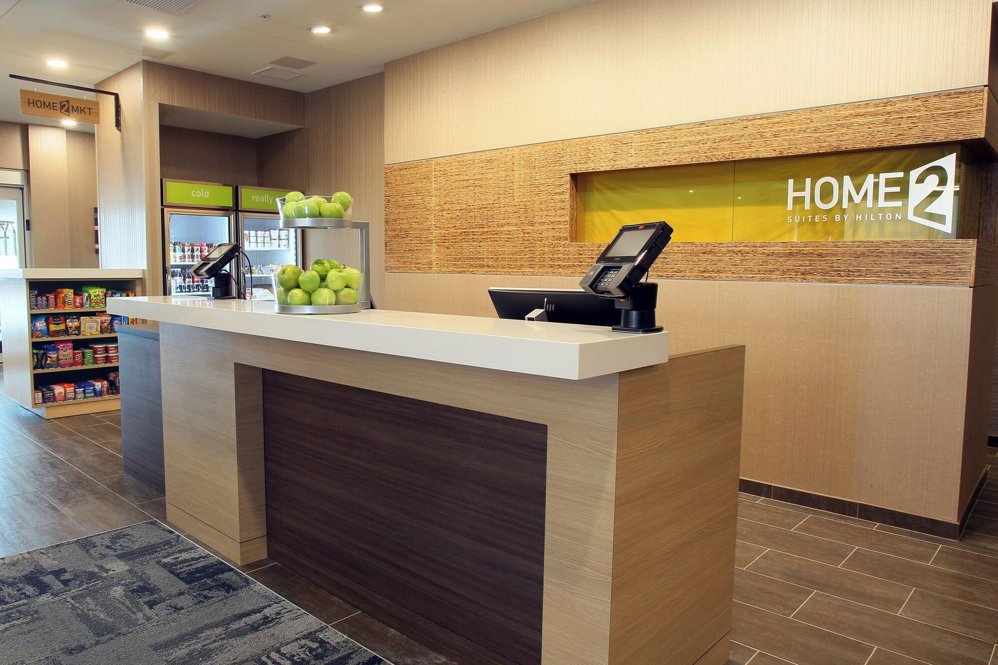 Vista Lobby Home2 Suites by Hilton Nampa