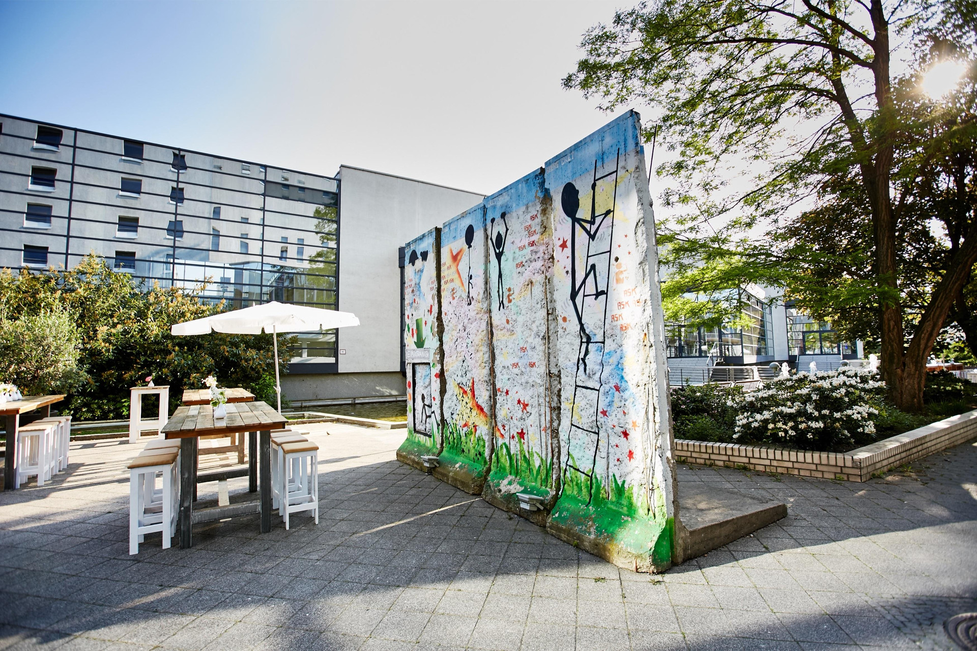 Varios Estrel Hotel Berlin