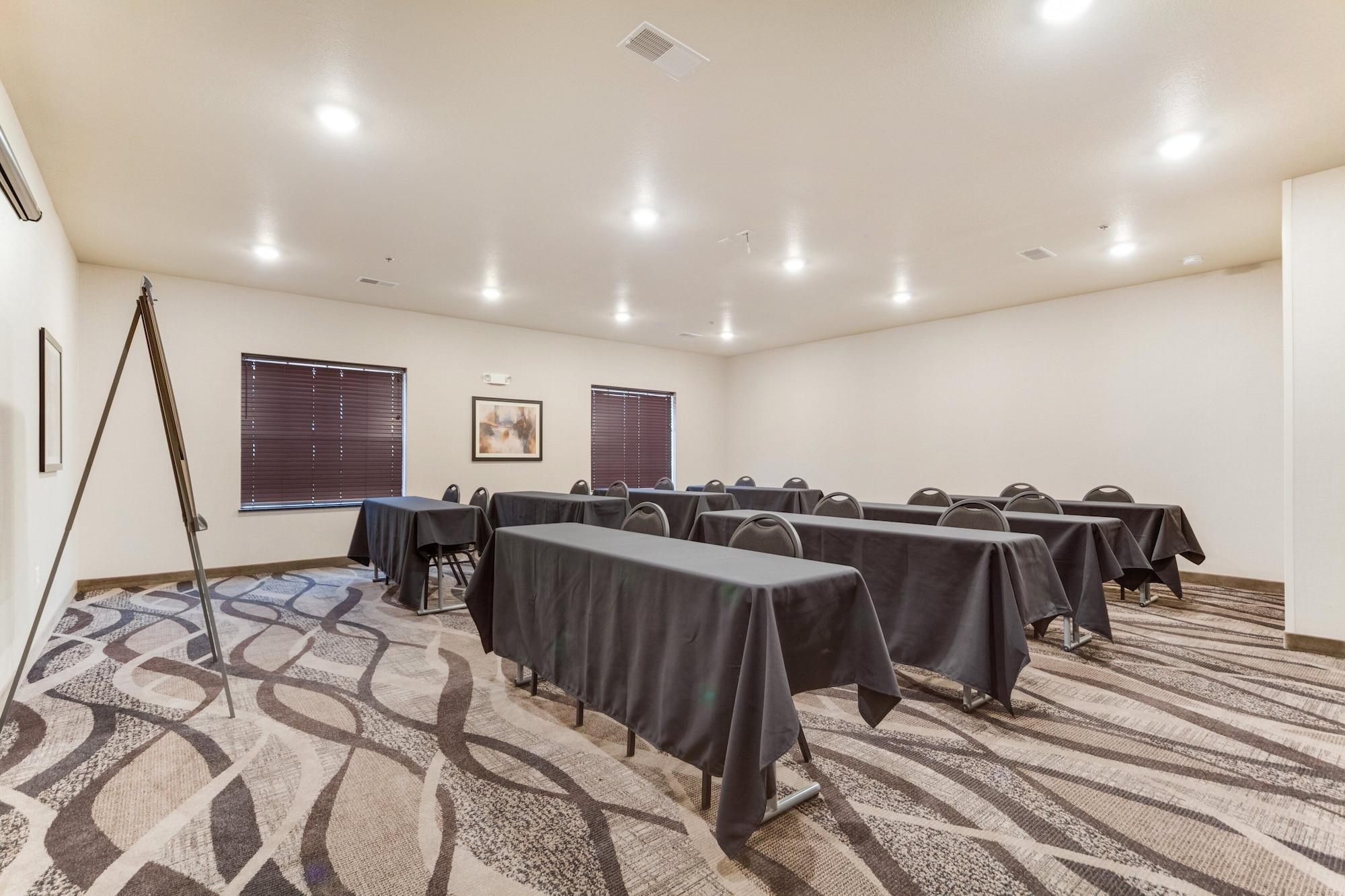 Sala de Reuniones Cobblestone Hotel & Suites - Cozad