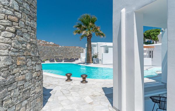 Omnia Mykonos Boutique Hotel & Suites