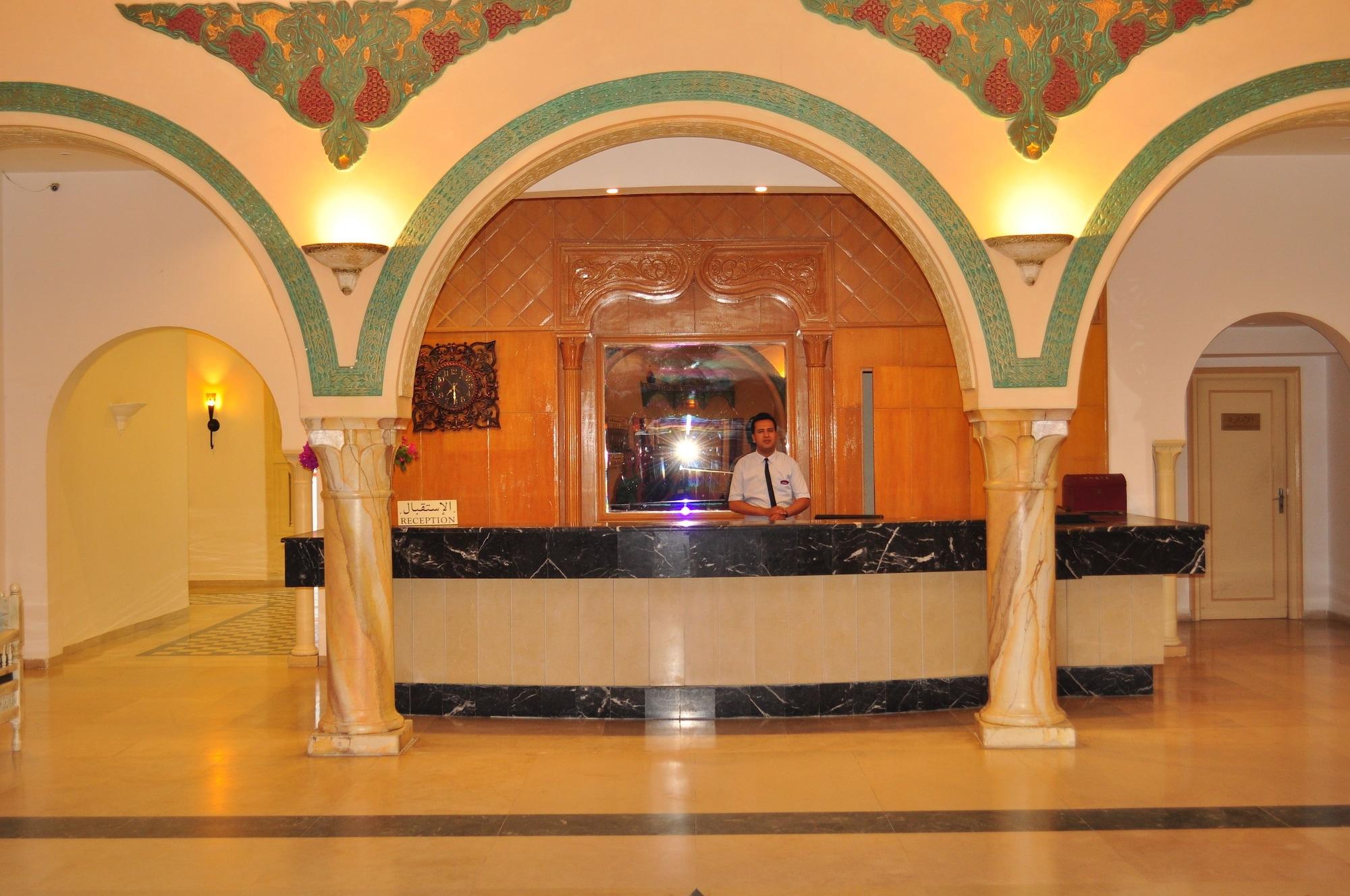 Vista Lobby Zodiac Hotel