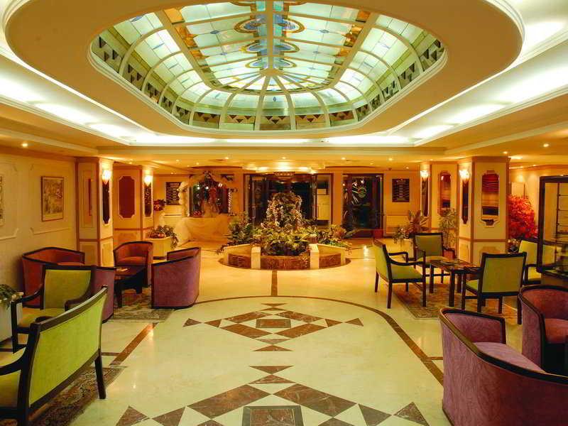 Vista Lobby Sahil Marti Hotel