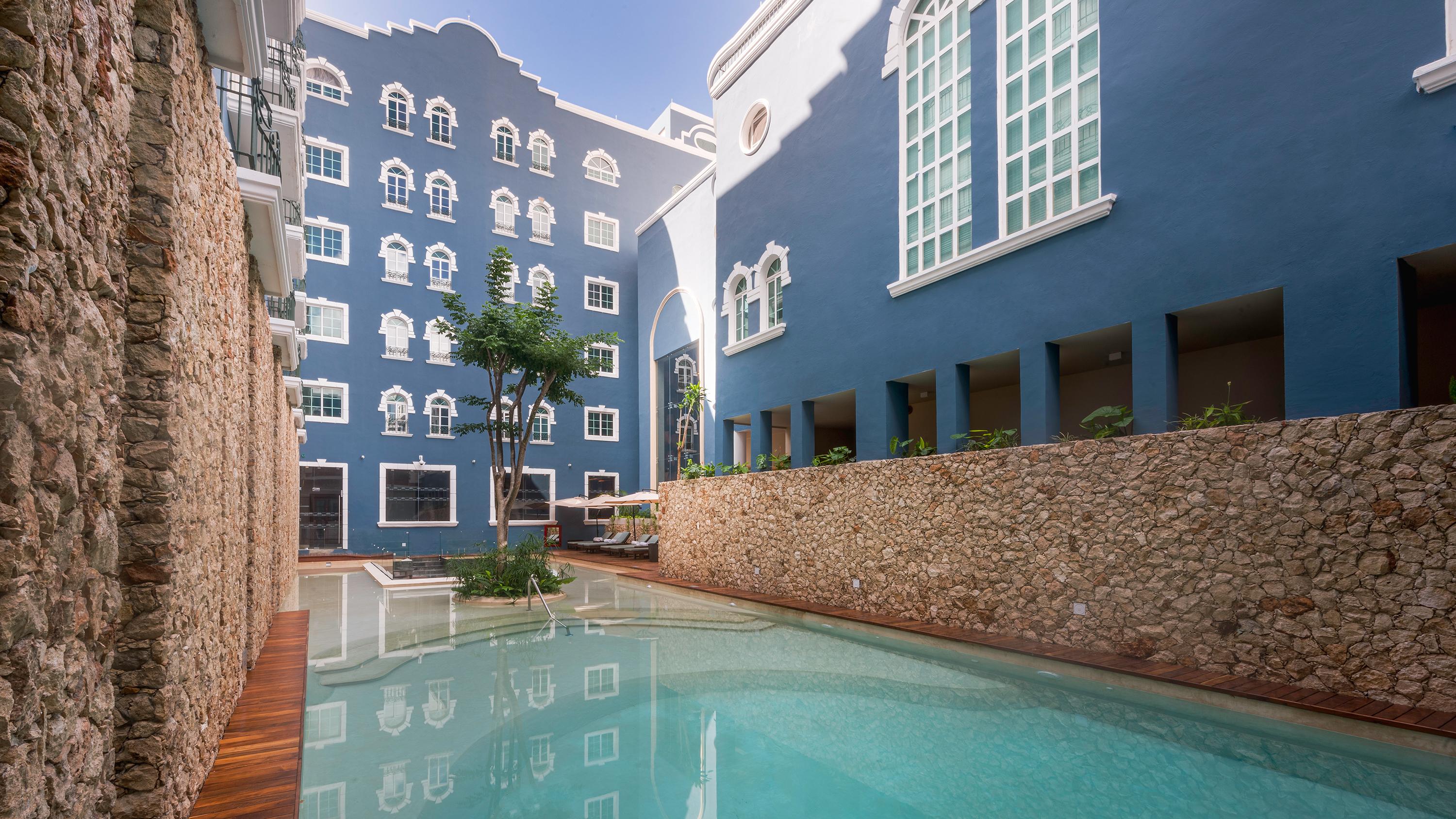 Vista Exterior Villa Mercedes Merida, Curio Collection by Hilton