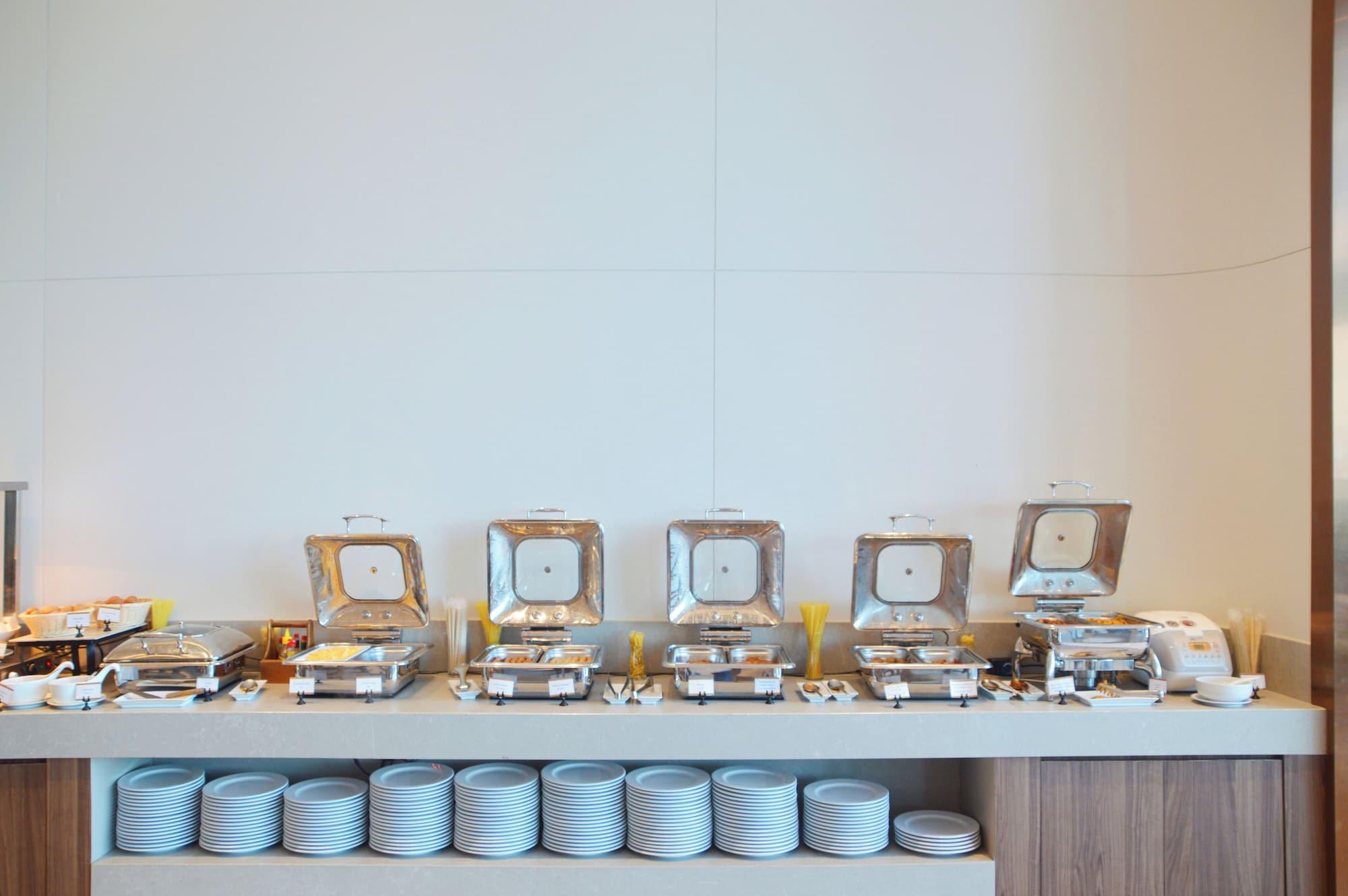 Restaurant S. Sriracha Hotel and Residence