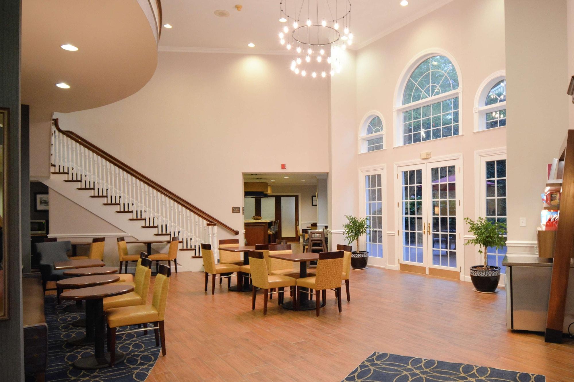 Restaurant Hampton Inn Salem East - Electric Road